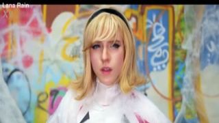 spider gwen vs venom