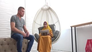 Luna Black X Tired Wife In Hijab Gets Sexual Energy sexy borsch