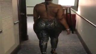 enormous cake dark skin queen