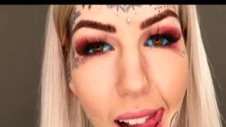 behind the scenes with tattooed bombshell amber luke